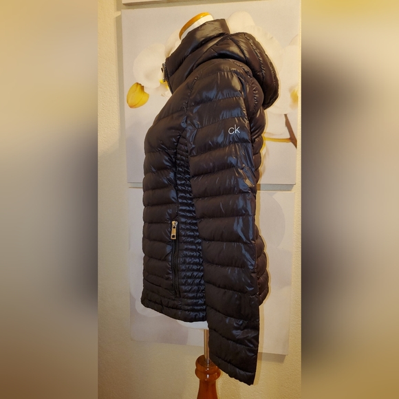 Calvin Klein Puffer Jacket 7°F Outetwear - Picture 4 of 12